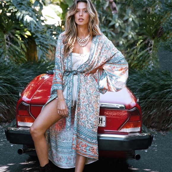 Other - Stunning Floral Paisley Belted Kimono Beach Coverup Duster